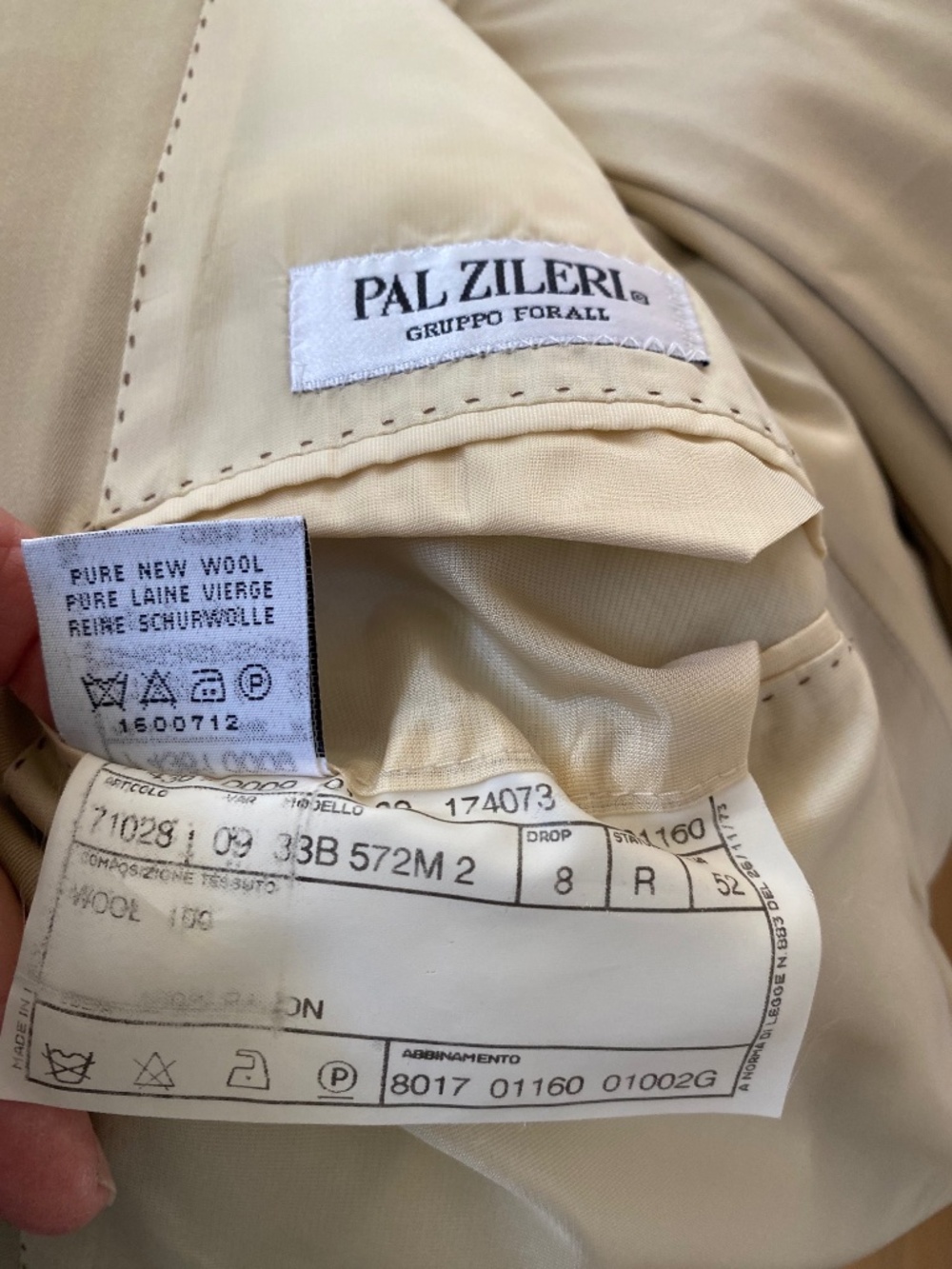 Pal Zileri, Gruppo For All, Made in Italy, Wool/Rayon Suit, Size 52R EU, 42R US - Picture 15 of 16
